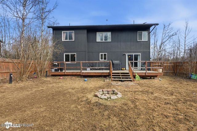 431 E White Spruce Loop, Wasilla, AK 99654