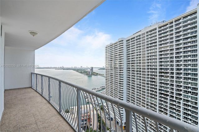 1750 N Bayshore Dr 2804, Miami, FL 33132