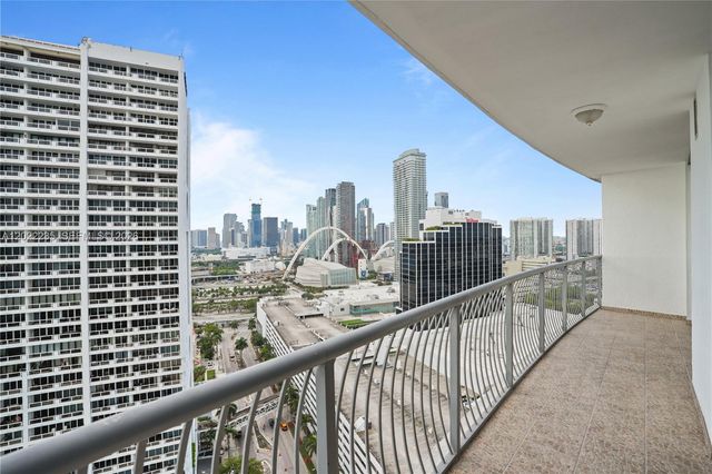1750 N Bayshore Dr 2804, Miami, FL 33132