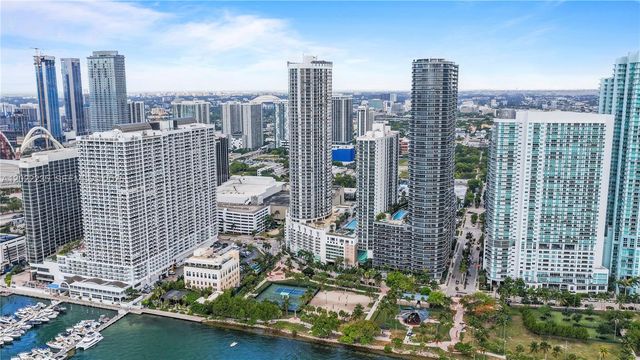 1750 N Bayshore Dr 2804, Miami, FL 33132