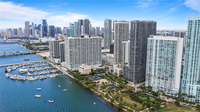 1750 N Bayshore Dr 2804, Miami, FL 33132