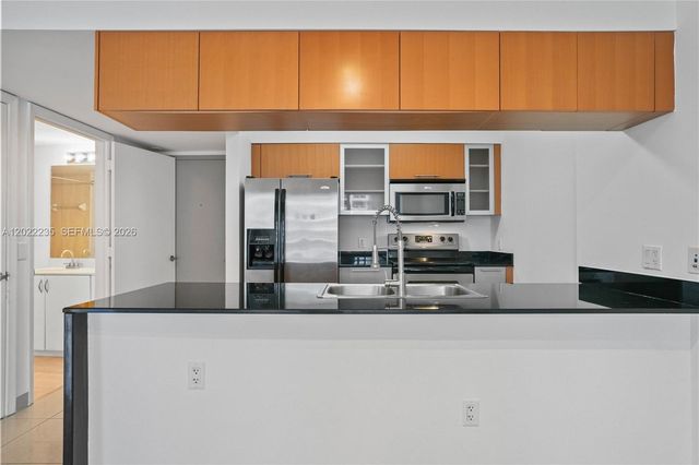 1750 N Bayshore Dr 2804, Miami, FL 33132