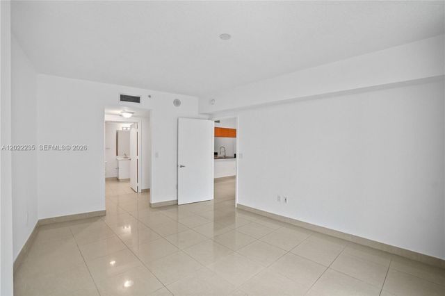 1750 N Bayshore Dr 2804, Miami, FL 33132
