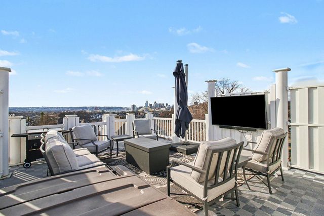 484 Van Voast Avenue, Bellevue, KY 41073