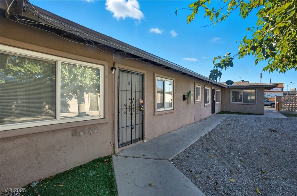 2505 Cedar Avenue 3, Las Vegas, NV 89101