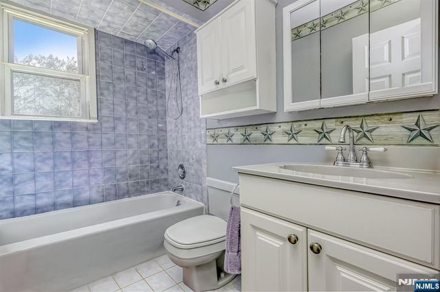 85 Catherine Avenue, Saddle Brook, NJ 07663