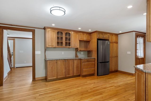 252 Great Rd, Maynard, MA 01754
