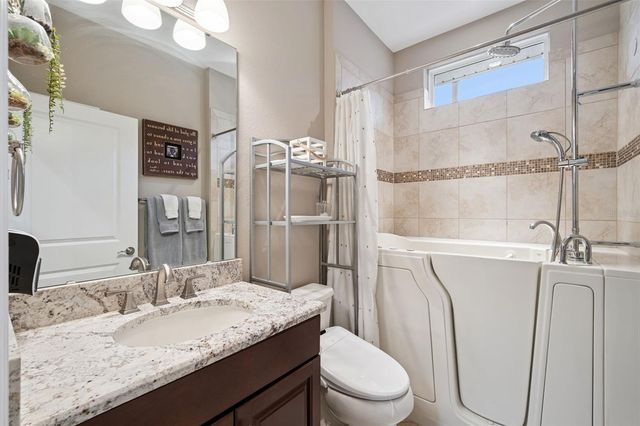 252 SILVER MAPLE ROAD, Groveland, FL 34736