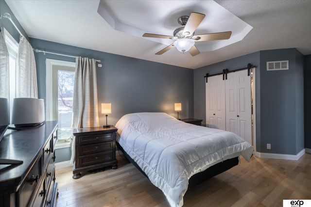 13563 W Circle, Omaha, NE 68137