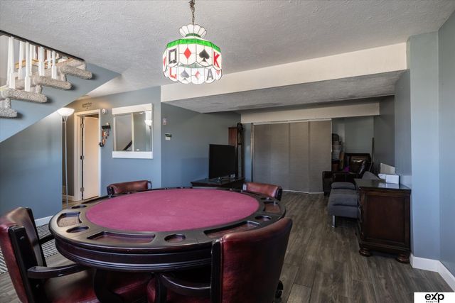 13563 W Circle, Omaha, NE 68137