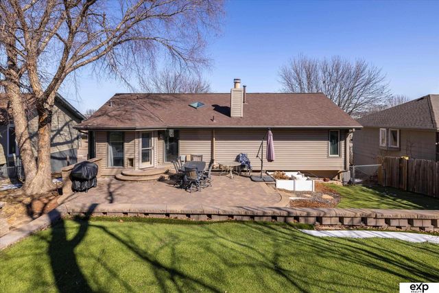 13563 W Circle, Omaha, NE 68137