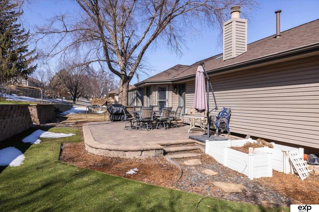 13563 W Circle, Omaha, NE 68137