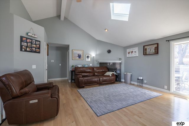 13563 W Circle, Omaha, NE 68137