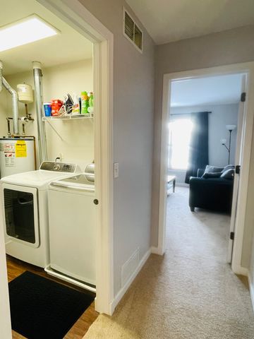 1385 Redbridge Court, Grayslake, IL 60030