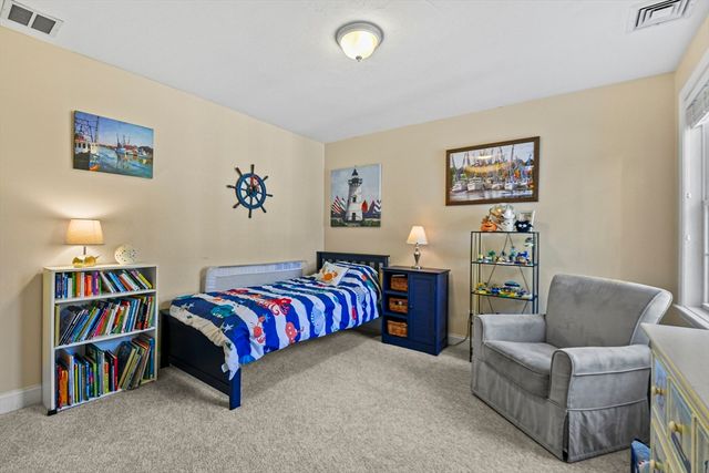 118 North Avenue 118, Natick, MA 01760