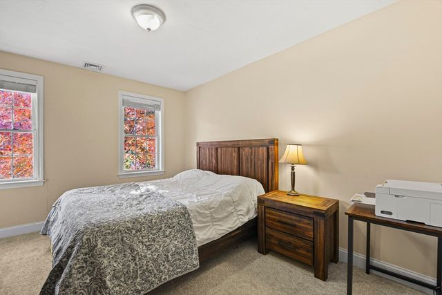118 North Avenue 118, Natick, MA 01760