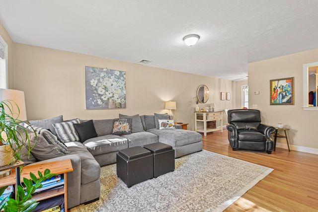 118 North Avenue 118, Natick, MA 01760