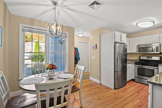 118 North Avenue 118, Natick, MA 01760