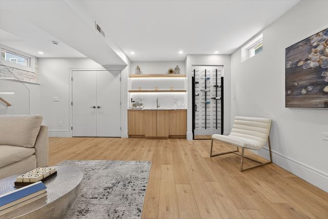 29 Line St, Cambridge, MA 02138