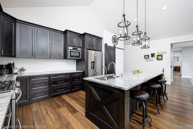 1210 W Oakley Park Road, Commerce Charter Township, MI 48390