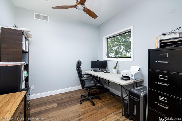 1210 W Oakley Park Road, Commerce Charter Township, MI 48390