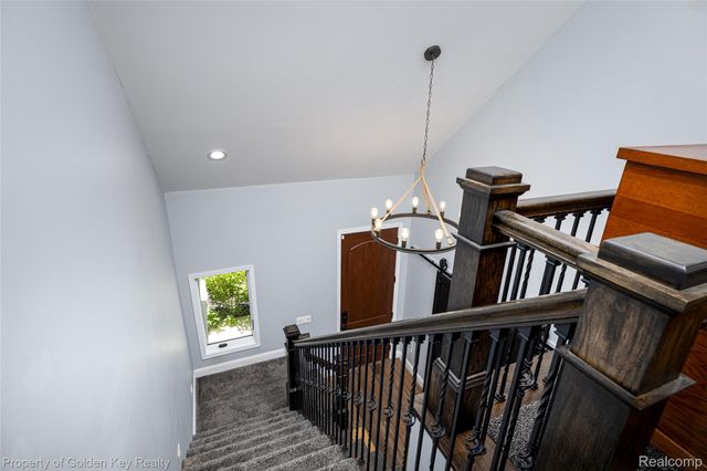 1210 W Oakley Park Road, Commerce Charter Township, MI 48390