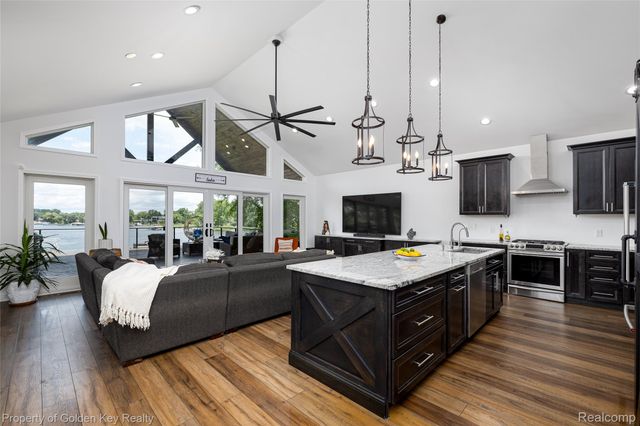 1210 W Oakley Park Road, Commerce Charter Township, MI 48390