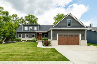1210 W Oakley Park Road, Commerce Charter Township, MI 48390