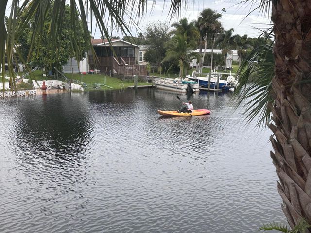 121 SE Paradise Place, Stuart, FL 34997