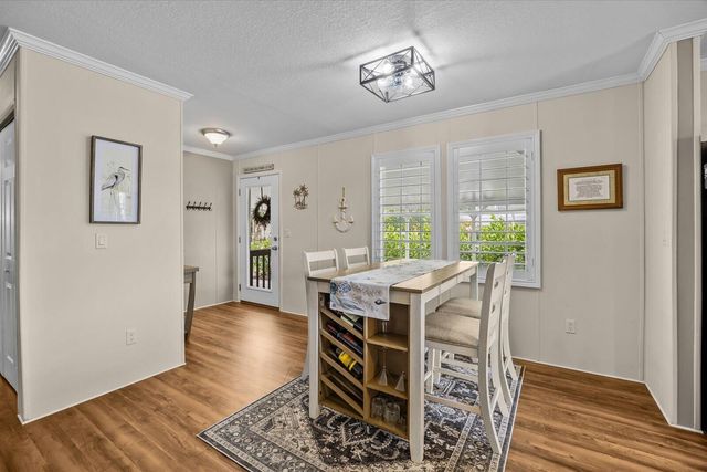 121 SE Paradise Place, Stuart, FL 34997