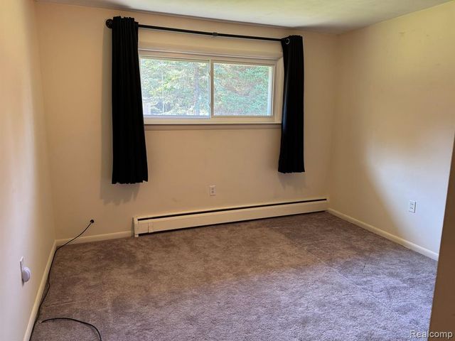2065 S Lapeer Road, Lapeer, MI 48446