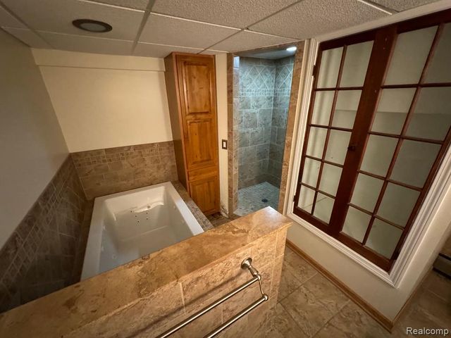 2065 S Lapeer Road, Lapeer, MI 48446