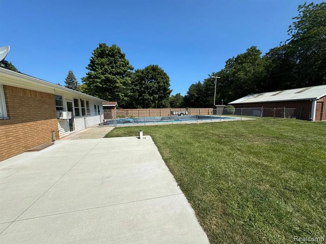 2065 S Lapeer Road, Lapeer, MI 48446