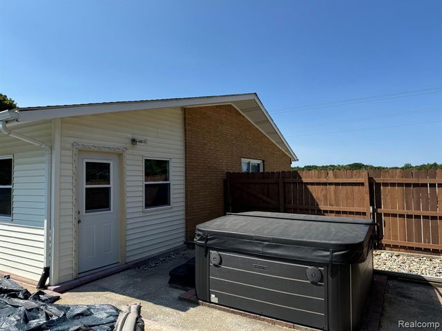 2065 S Lapeer Road, Lapeer, MI 48446