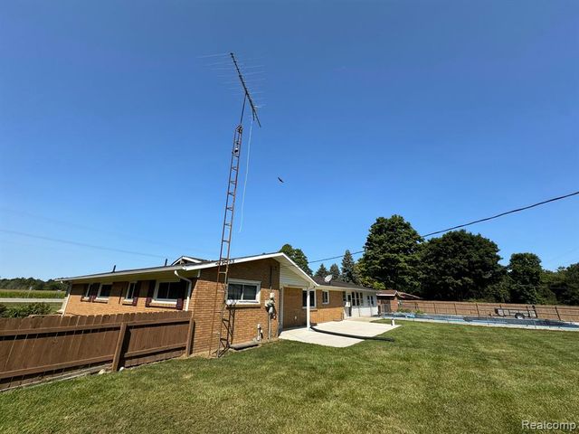2065 S Lapeer Road, Lapeer, MI 48446