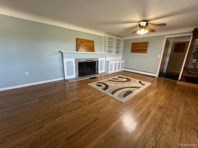 2065 S Lapeer Road, Lapeer, MI 48446