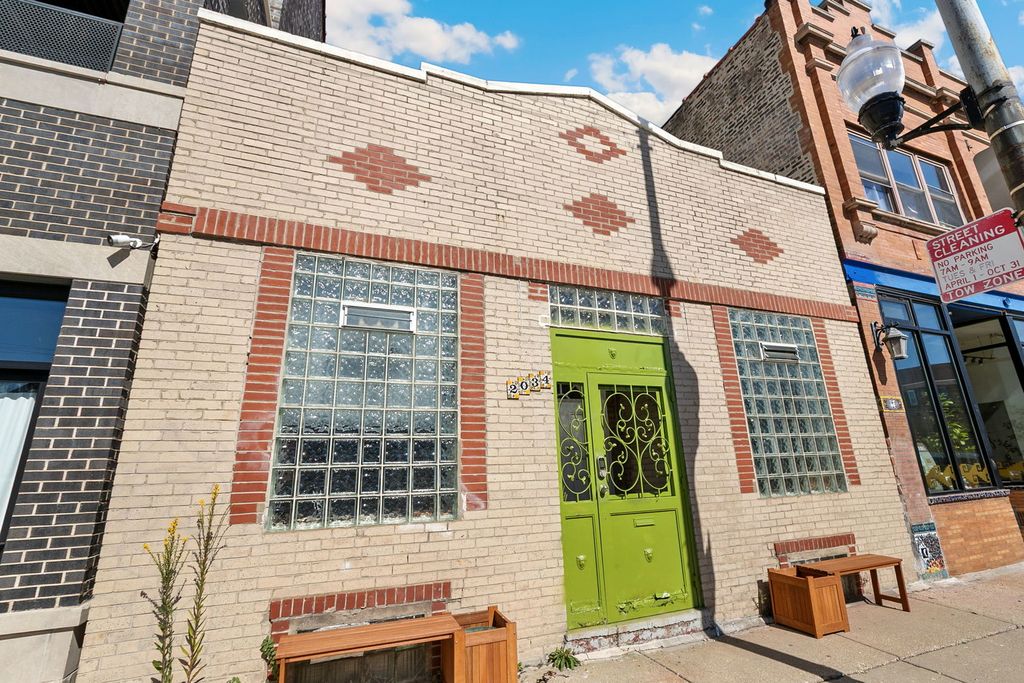 2034 W 18th Street, Chicago, IL 60608 — exterior