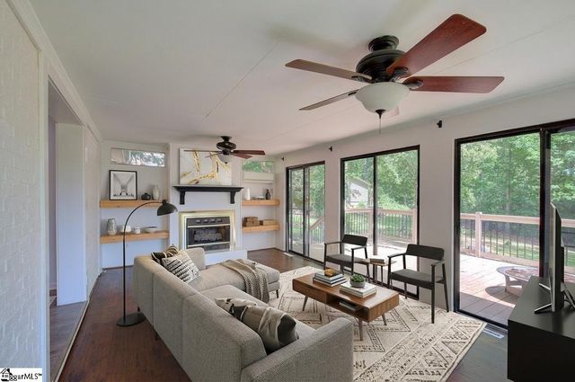 4 Darby Court, Taylors, SC 29687