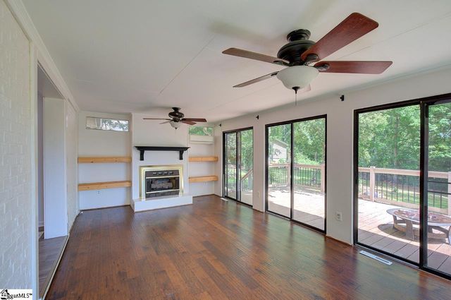 4 Darby Court, Taylors, SC 29687