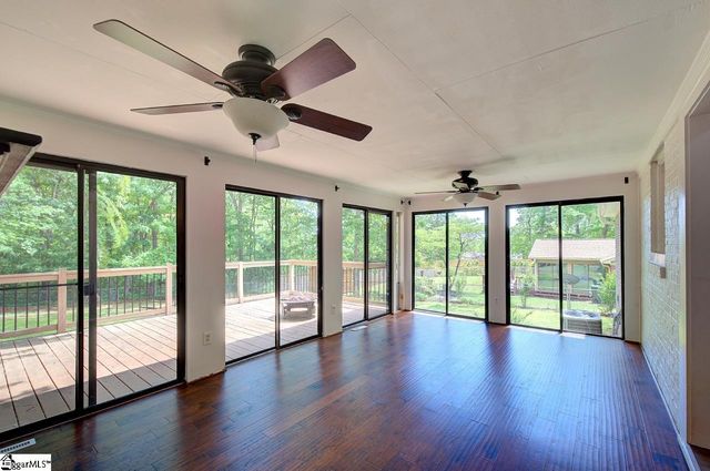 4 Darby Court, Taylors, SC 29687