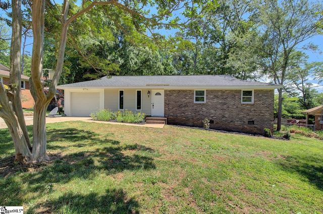 4 Darby Court, Taylors, SC 29687