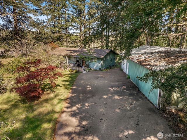 1487 SW Chipmunk Hill Lane, Port Orchard, WA 98367