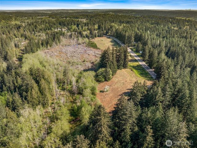 1487 SW Chipmunk Hill Lane, Port Orchard, WA 98367
