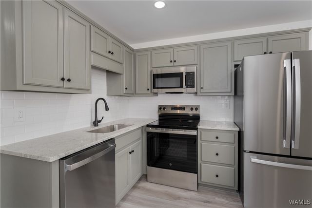 1212 12th 2, Tuscaloosa, AL 35401