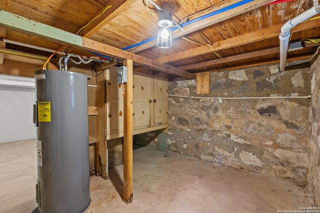 224 LOWER CRABAPPLE RD, Fredericksburg, TX 78624
