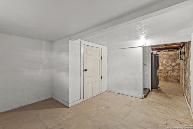 224 LOWER CRABAPPLE RD, Fredericksburg, TX 78624