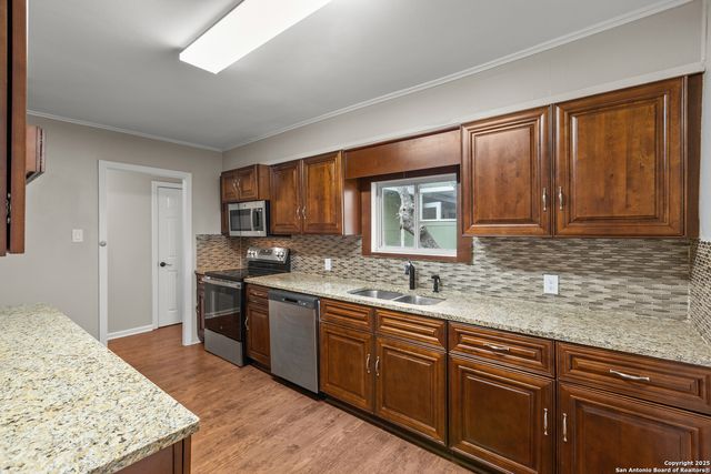 224 LOWER CRABAPPLE RD, Fredericksburg, TX 78624