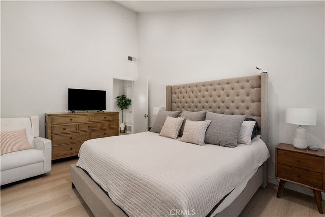 5895 E Marlies, Simi Valley, CA 93063