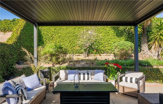 5895 E Marlies, Simi Valley, CA 93063