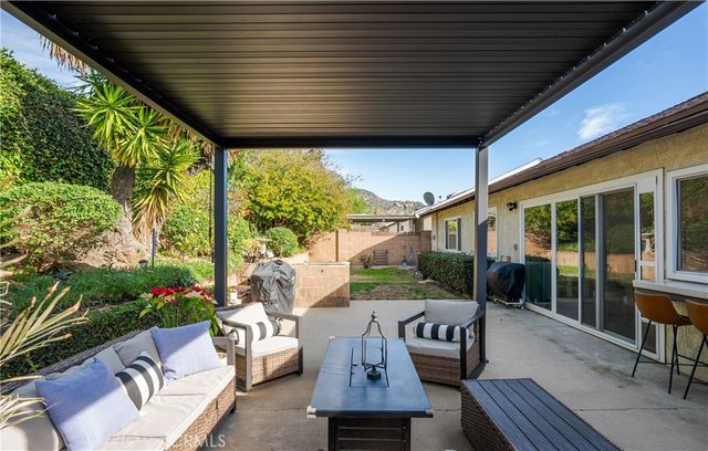 5895 E Marlies, Simi Valley, CA 93063